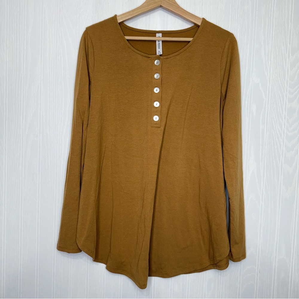 Zenana Premium mustard yellow tunic top size XL